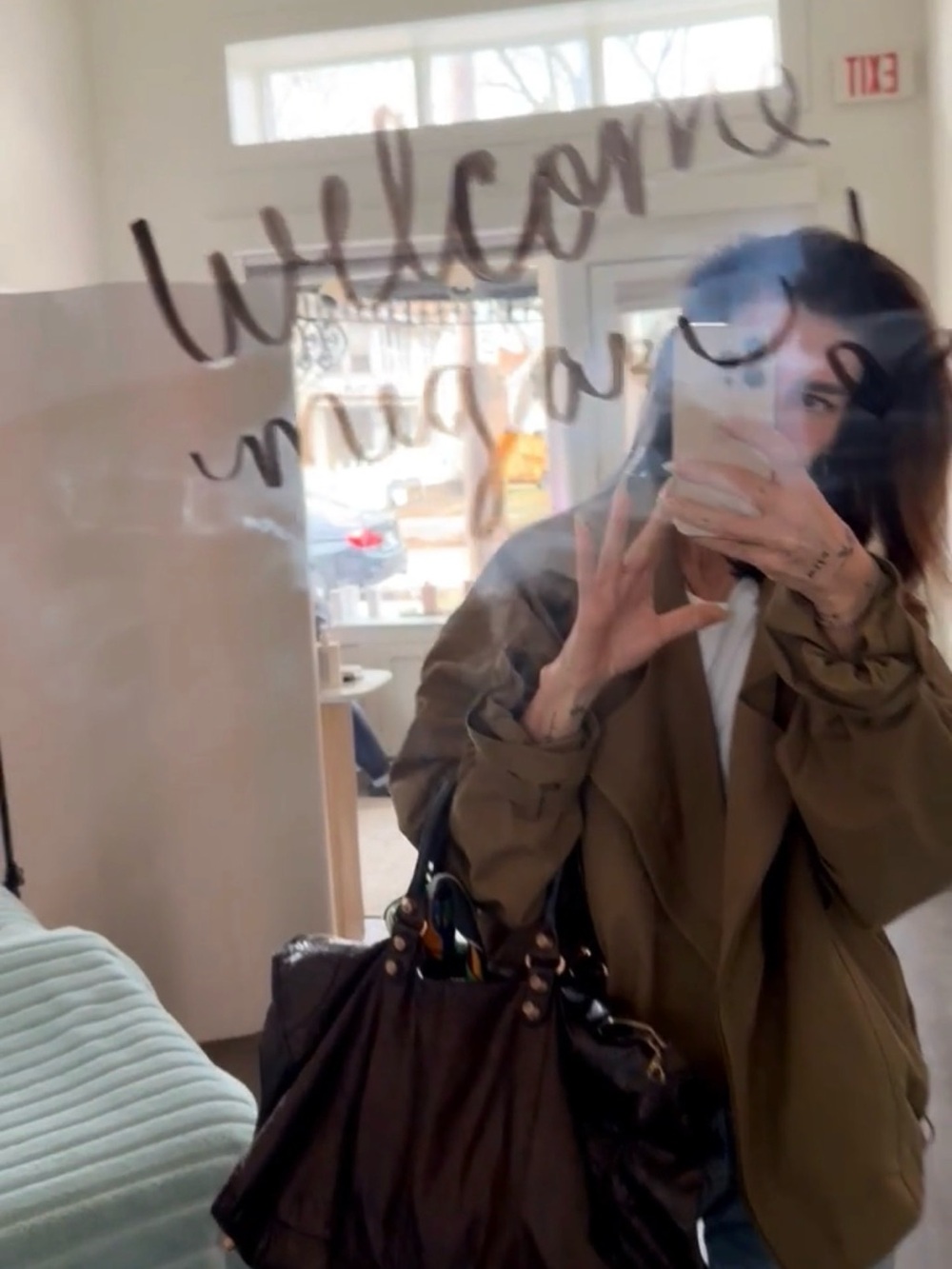 Balenciaga Part Time City Bag Distressed Dark Brown Leather Shoulder Bag - Picture 5 of 5